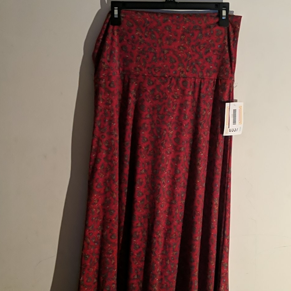 Lularoe burgundy print skirt sz size l large